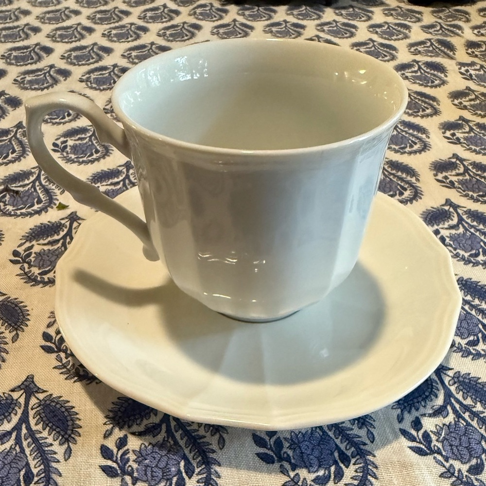 VTG Set (10) Oscar de la Renta White Classic Tradition Fine China Teacup& Saucer